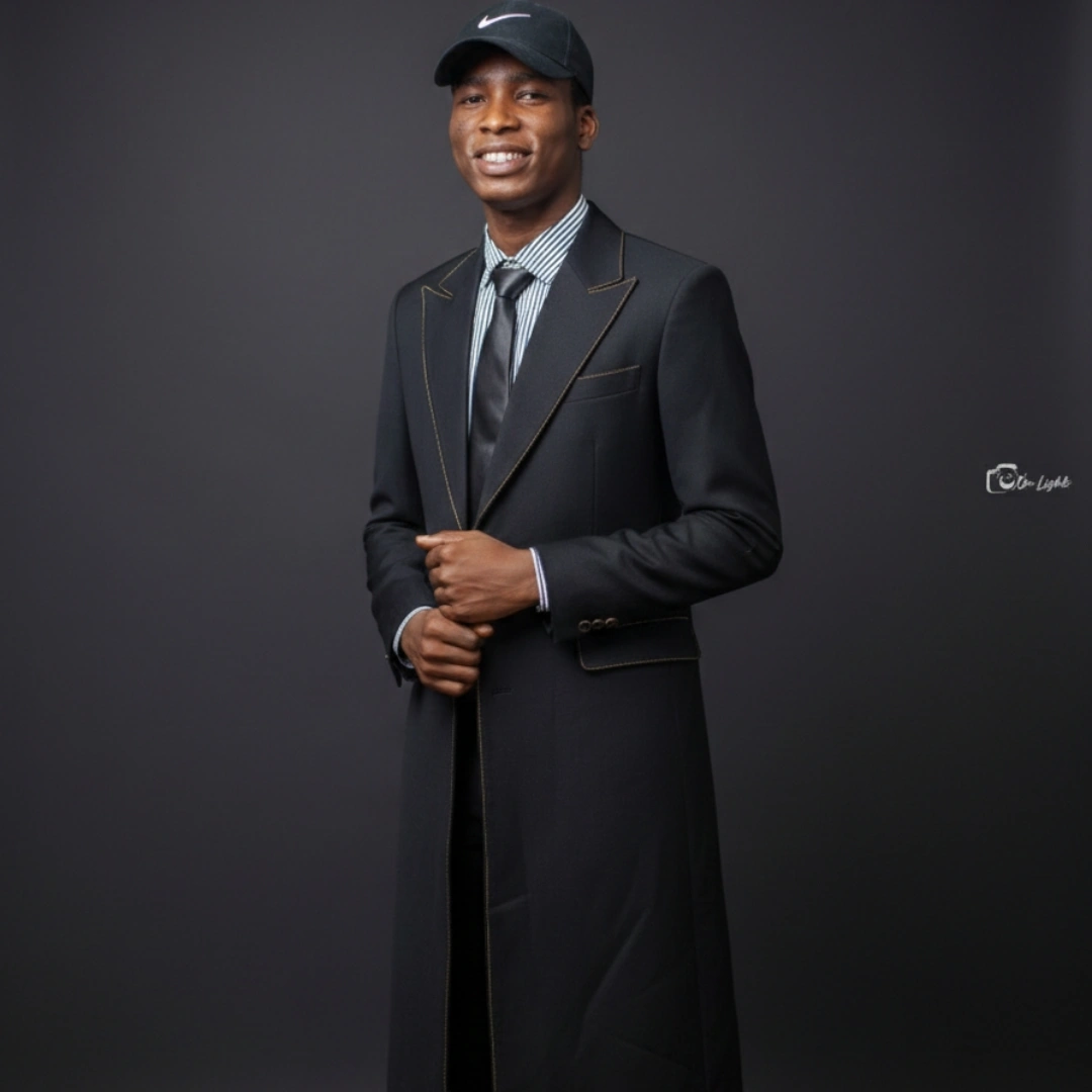 Adewolu daniel Fiyin