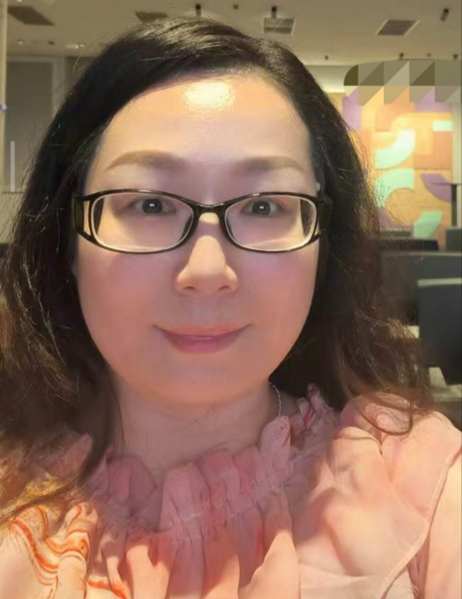 Aelinna Hu